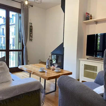 Lh Apartamento El Refugio De Apartman Benasque